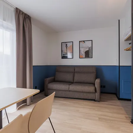 Du Parc - Val D'europe Монтеврен