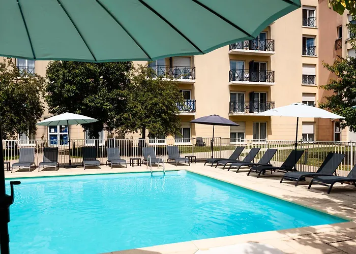 Du Parc - Val D'europe Aparthotel Montévrain